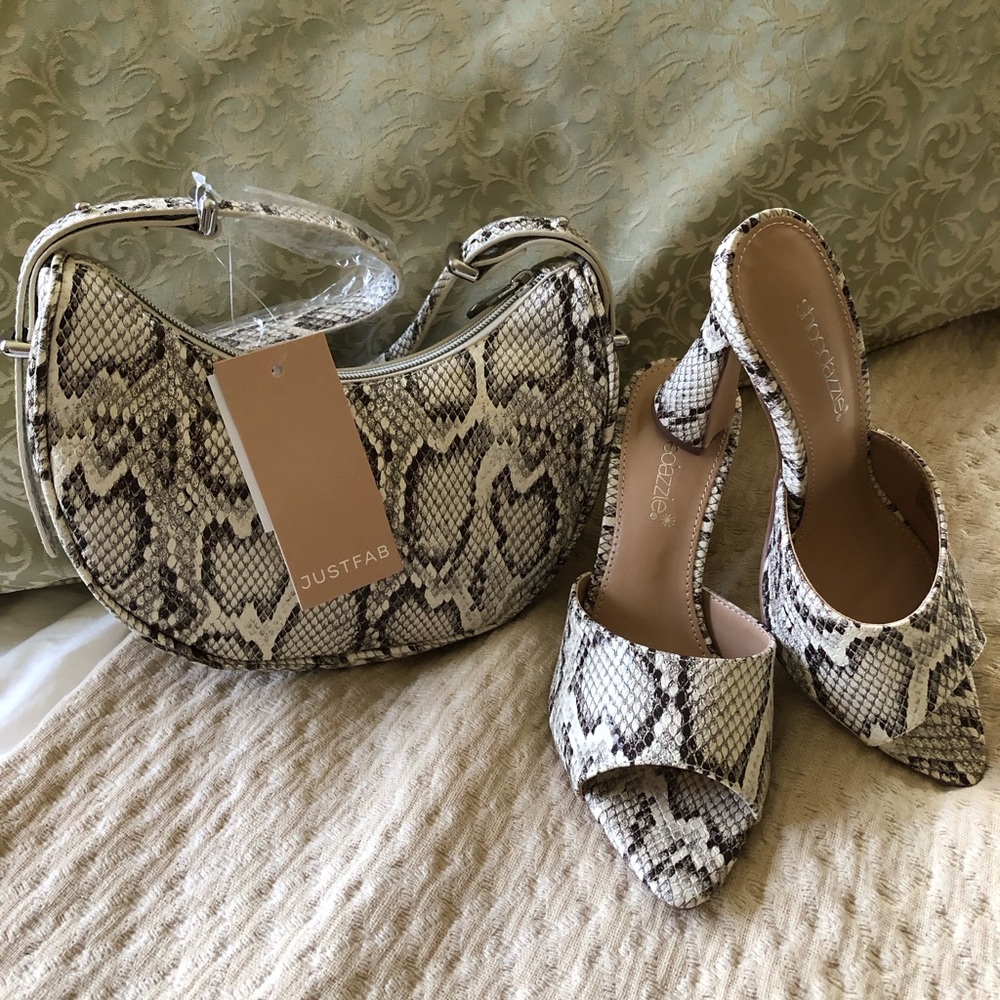 JustFab Women's Snake Print Heels and Bag Set - Beige